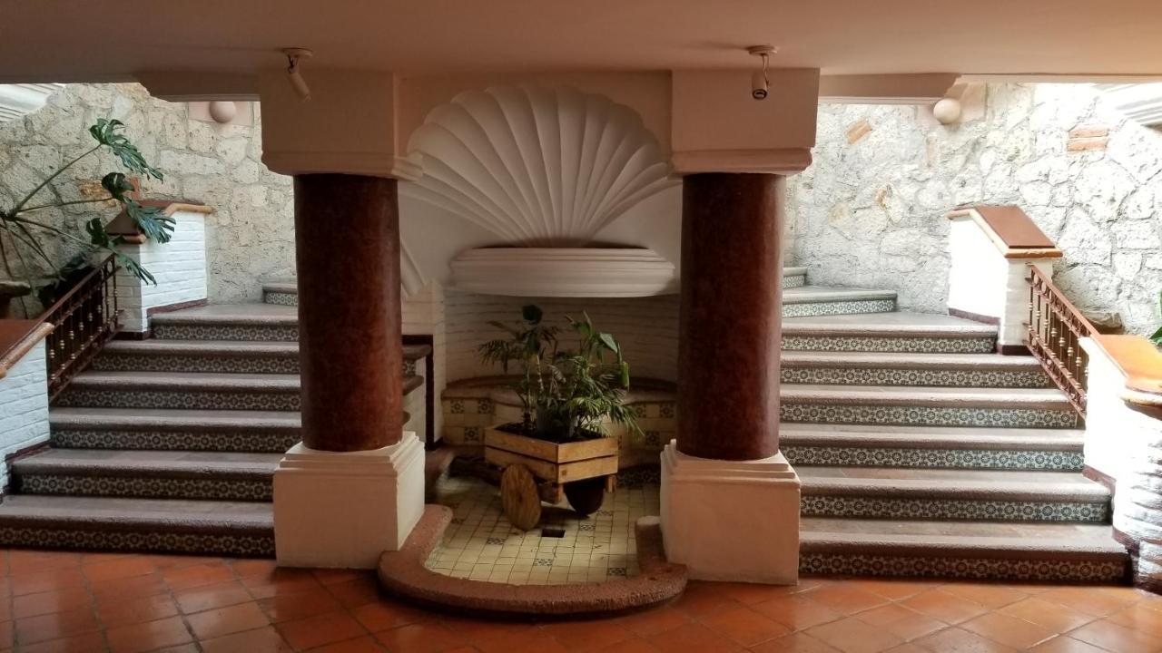Gran Hotel Hacienda De La Noria Aguascalientes Eksteriør billede Interior of the hotel
